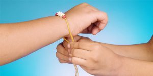 Few-Things-People-follow-for-the-Rakhi-tying-ceremony