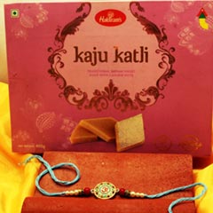Elegant Design Rakhi with Kaju Katli - Bhaiya Bhabhi Rakhi to USA